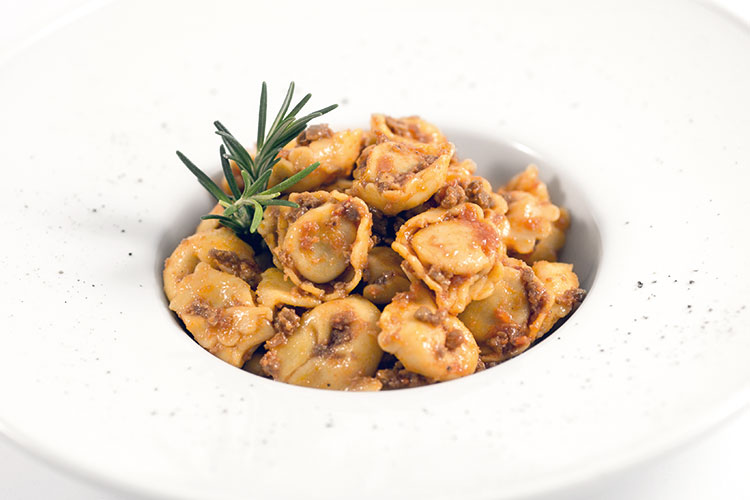tortellini al ragù