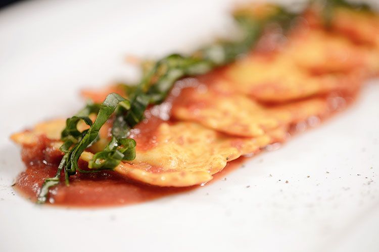 ravioli al pomodoro